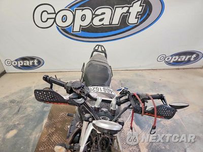 Piąte zdjęcie samochodu w środku: 2016 TRIUMPH MOTORCYCLE STREET TWIN VIN:SMTD31GN2GT749733 - miniatura