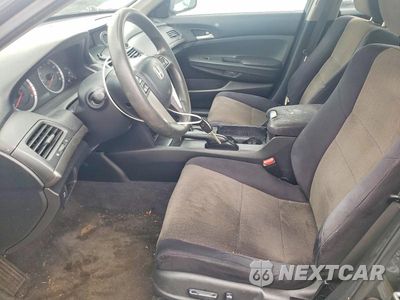Zdjęcie 7 z 13 samochodu: 2010 HONDA ACCORD LXP VIN:1HGCP2F4XAA175254 - miniatura