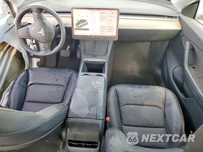 Zdjęcie 8 z 13 samochodu: 2021 TESLA MODEL Y VIN:5YJYGDEEXMF296095 - miniatura