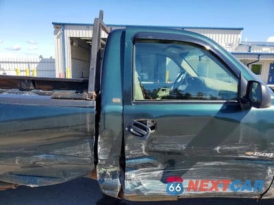 Zdjęcie 10 z 12 samochodu: 2001 CHEVROLET SILVERADO K1500 VIN:1GCEK14VX1E241015 - miniatura