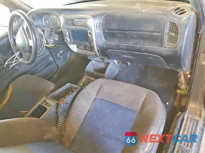 Zdjęcie 8 z 12 samochodu: 2005 FORD RANGER SUPER CAB VIN:1FTZR45E95PA30900 - miniatura
