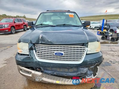 Piąte zdjęcie samochodu w środku: 2004 FORD EXPEDITION EDDIE BAUER VIN:1FMFU18L04LB47938 - miniatura