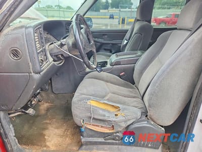 Zdjęcie 7 z 12 samochodu: 2004 CHEVROLET SILVERADO K1500 VIN:2GCEK19T141228506 - miniatura