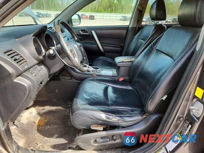 Zdjęcie 7 z 13 samochodu: 2011 TOYOTA HIGHLANDER SE VIN:5TDBK3EH4BS048314 - miniatura