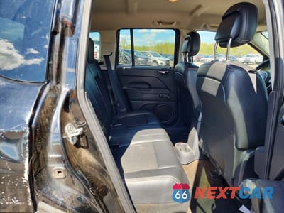 Zdjęcie 10 z 12 samochodu: 2014 JEEP COMPASS SPORT VIN:1C4NJCBA6ED691674 - miniatura