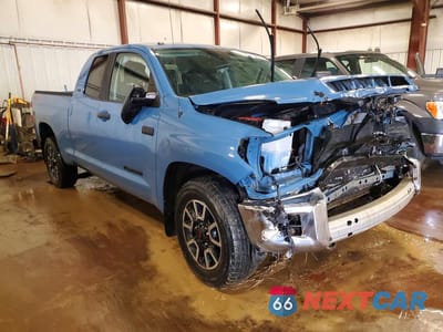 Czwarte zdjęcie samochodu z boku: 2019 TOYOTA TUNDRA SR VIN:5TFUY5F18KX807562 - miniatura