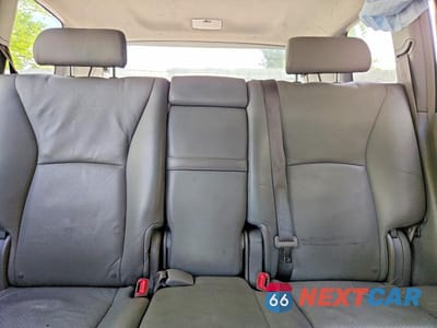 Zdjęcie 10 z 13 samochodu: 2005 TOYOTA HIGHLANDER LIMITED VIN:JTEEP21A150075457 - miniatura