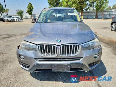 Piąte zdjęcie samochodu w środku: 2017 BMW X3 XDRIVE28I VIN:5UXWX9C38H0W67750 - miniatura