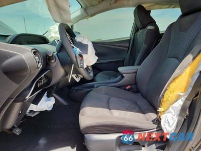 Zdjęcie 7 z 13 samochodu: 2016 TOYOTA PRIUS TWO ECO VIN:JTDKARFU3G3508492 - miniatura