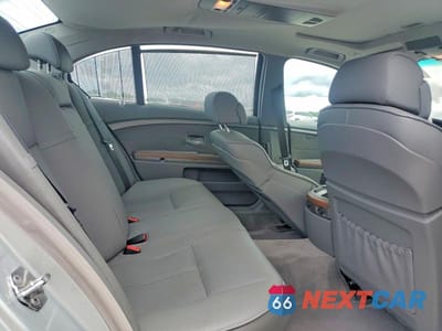 Zdjęcie 10 z 12 samochodu: 2003 BMW 745 LI VIN:WBAGN63473DS45132 - miniatura
