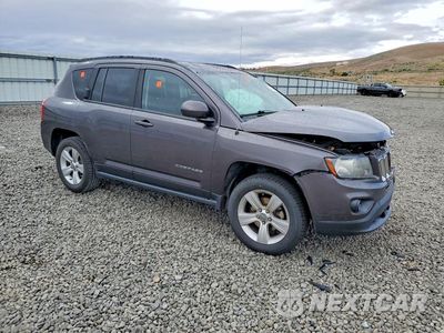 Czwarte zdjęcie samochodu z boku: 2016 JEEP COMPASS LATITUDE VIN:1C4NJCEB3GD599929 - miniatura