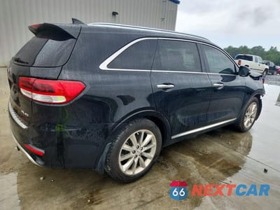 Trzecie zdjęcie samochodu z tyłu: 2016 KIA SORENTO SX LIMITED V6 VIN:5XYPK4A56GG056605 - miniatura