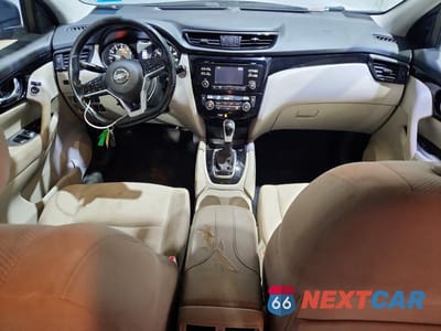Zdjęcie 8 z 13 samochodu: 2018 NISSAN ROGUE SPORT SV VIN:JN1BJ1CR6JW287061 - miniatura