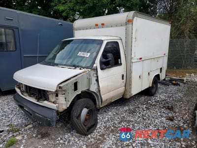 2003 FORD E350 BOX TRUCK 1FDSE35L43HA25788 - główne zdjęcie licytacji z USA - miniatura