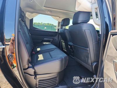 Zdjęcie 10 z 12 samochodu: 2023 TOYOTA TUNDRA TRD PRO HV VIN:5TFPC5DB3PX025362 - miniatura
