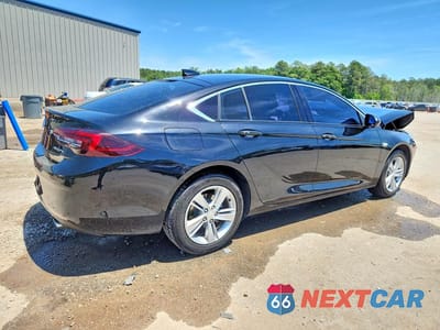 Trzecie zdjęcie samochodu z tyłu: 2018 BUICK REGAL PREFERRED VIN:W04GL6SX6J1096144 - miniatura