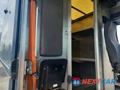 Zdjęcie 11 z 13 samochodu: 2021 FORD F59 DELIVERY TRUCK VIN:1F65F5KN4M0A01736 - miniatura