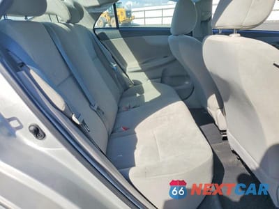 Zdjęcie 10 z 13 samochodu: 2013 TOYOTA COROLLA L VIN:2T1BU4EE6DC956751 - miniatura