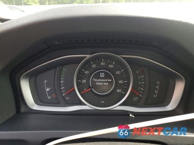 Zdjęcie 9 z 12 samochodu: 2014 VOLVO S60 T5 VIN:YV1612FS3E2294625 - miniatura