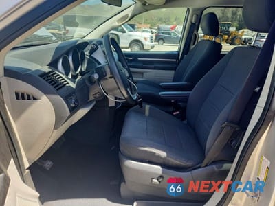 Zdjęcie 7 z 13 samochodu: 2008 DODGE GRAND CARAVAN SXT VIN:1D8HN54P88B120302 - miniatura