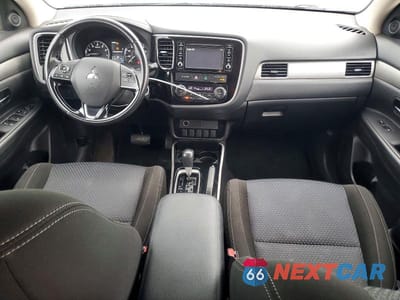 Zdjęcie 8 z 13 samochodu: 2017 MITSUBISHI OUTLANDER ES VIN:JA4AZ2A31HZ051720 - miniatura