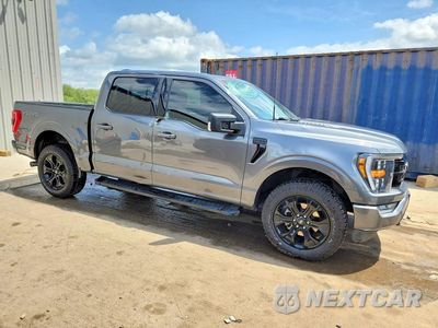 Czwarte zdjęcie samochodu z boku: 2022 FORD F150 SUPERCREW VIN:1FTEW1EP3NFB91191 - miniatura