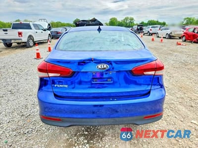 Zdjęcie 6 z 12 samochodu: 2017 KIA FORTE LX VIN:3KPFK4A77HE064787 - miniatura