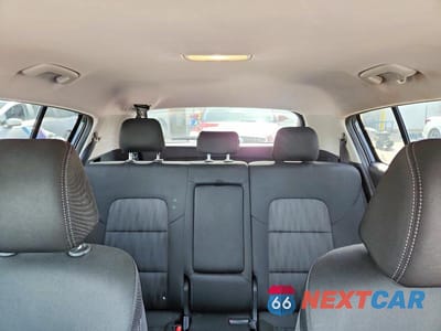 Zdjęcie 10 z 13 samochodu: 2019 KIA SPORTAGE LX VIN:KNDPMCAC5K7508844 - miniatura