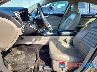 Zdjęcie 7 z 12 samochodu: 2018 FORD FUSION SE VIN:3FA6P0HD2JR202634 - miniatura