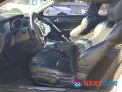 Zdjęcie 7 z 12 samochodu: 2010 HYUNDAI GENESIS COUPE 3.8L VIN:KMHHU6KH8AU012514 - miniatura