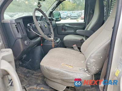 Zdjęcie 7 z 13 samochodu: 2014 CHEVROLET EXPRESS G2500 VIN:1GCWGFBA3E1121878 - miniatura
