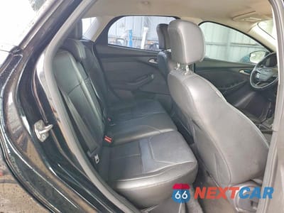 Zdjęcie 10 z 12 samochodu: 2016 FORD FOCUS SE VIN:1FADP3K25GL274094 - miniatura