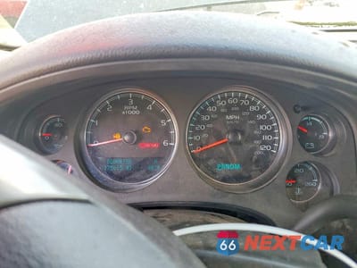 Zdjęcie 9 z 12 samochodu: 2011 GMC YUKON XL DENALI VIN:1GKS2MEF9BR188415 - miniatura
