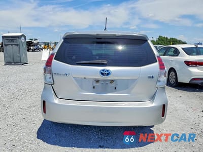 Zdjęcie 6 z 13 samochodu: 2017 TOYOTA PRIUS V TWO VIN:JTDZN3EU6HJ073482 - miniatura