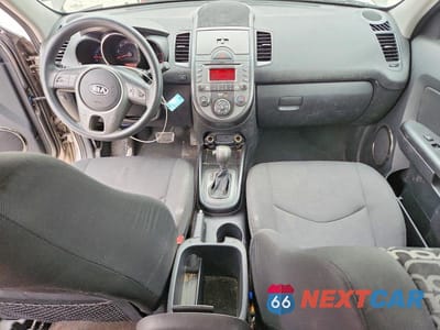 Zdjęcie 8 z 14 samochodu: 2011 KIA SOUL + VIN:KNDJT2A21B7215694 - miniatura