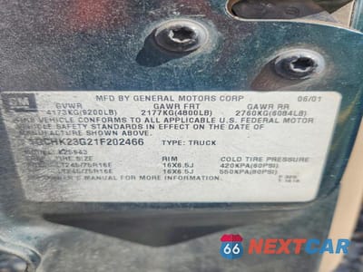 Zdjęcie 12 z 12 samochodu: 2001 CHEVROLET SILVERADO K2500 HEAVY DUTY VIN:1GCHK23G21F202466 - miniatura