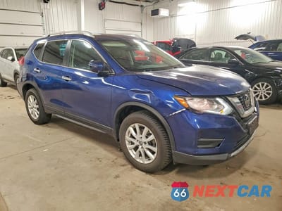 Czwarte zdjęcie samochodu z boku: 2020 NISSAN ROGUE SV VIN:5N1AT2MV8LC723364 - miniatura