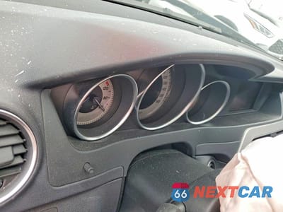 Zdjęcie 9 z 12 samochodu: 2013 MERCEDES-BENZ C 250 VIN:WDDGF4HB3DR259325 - miniatura