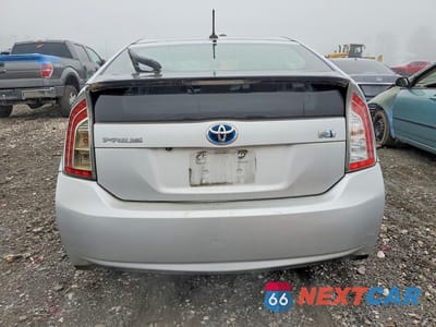 Zdjęcie 6 z 12 samochodu: 2013 TOYOTA PRIUS THREE VIN:JTDKN3DU6D0346987 - miniatura