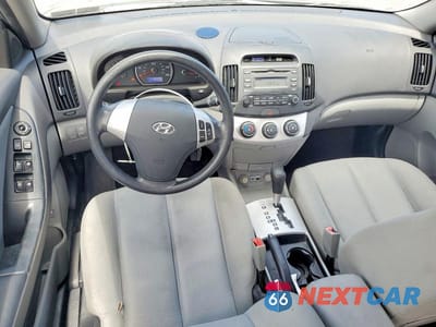 Zdjęcie 8 z 12 samochodu: 2009 HYUNDAI ELANTRA GLS VIN:KMHDU46D29U824106 - miniatura