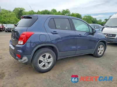 Trzecie zdjęcie samochodu z tyłu: 2019 CHEVROLET TRAX LS VIN:3GNCJKSB8KL193760 - miniatura