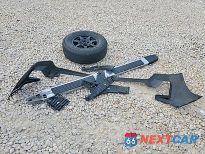 Zdjęcie 12 z 13 samochodu: 2025 CHEVROLET SILVERADO C1500 LT VIN:3GCPACED2SG227309 - miniatura