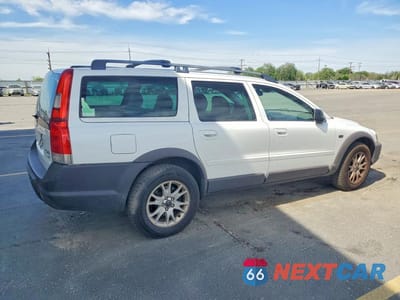 Trzecie zdjęcie samochodu z tyłu: 2004 VOLVO XC70 VIN:YV1SZ59H941127425 - miniatura