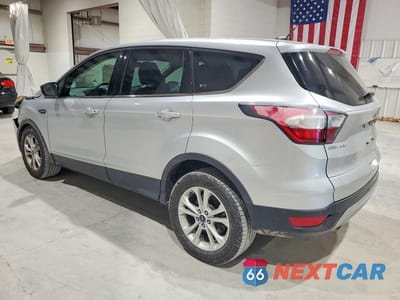 Drugie zdjęcie samochodu z przodu: 2017 FORD ESCAPE SE VIN:1FMCU0GD1HUA40677 - miniatura