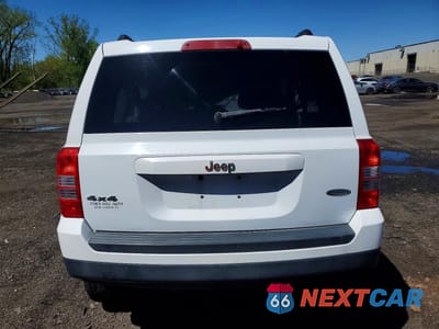 Zdjęcie 6 z 12 samochodu: 2011 JEEP PATRIOT SPORT VIN:1J4NF1GB2BD217640 - miniatura