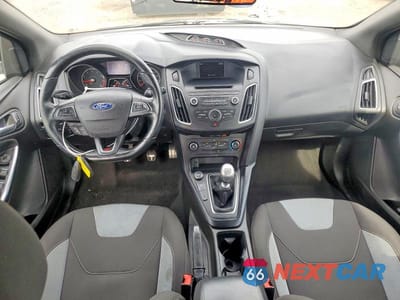 Zdjęcie 8 z 12 samochodu: 2016 FORD FOCUS ST VIN:1FADP3L91GL308849 - miniatura
