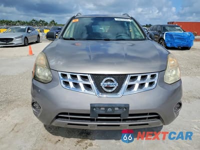 Piąte zdjęcie samochodu w środku: 2015 NISSAN ROGUE SELECT S VIN:JN8AS5MVXFW253743 - miniatura