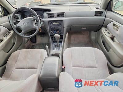 Zdjęcie 8 z 12 samochodu: 1999 TOYOTA CAMRY LE VIN:4T1BG22K5XU528985 - miniatura