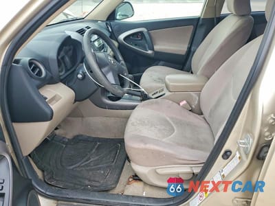 Zdjęcie 7 z 13 samochodu: 2007 TOYOTA RAV4 BASE VIN:JTMBD35V875059717 - miniatura