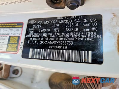 Zdjęcie 12 z 12 samochodu: 2019 KIA RIO VIN:3KPA24ABXKE233769 - miniatura